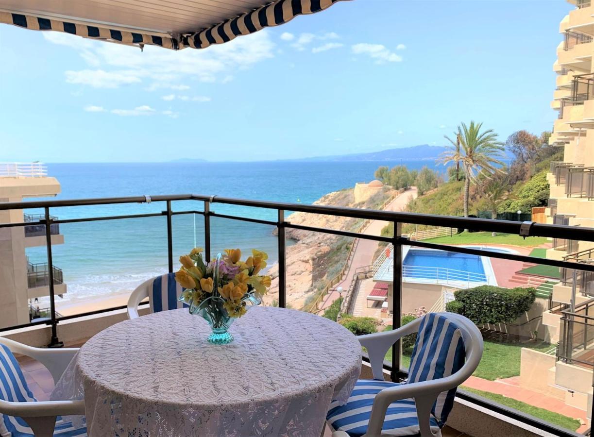 Cala Llenguadets Palmyra Apartment Salou Bagian luar foto